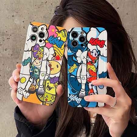 KAWS 漫画コミックブランド iPhone 16 ケース、KAWS スタイルポリエチレン iPhone 16 plus ケース、iPhone 16 pro max KAWS 携帯 ケース、iPhone 15 KAWS KAWS スマホ保護ケース 光沢、ハイブランド iPhone 15 plus ケース、iPhone 15 Pro KAWS スタイル iphone14/14plus ケース ブランドロゴ、Kaws スタイル メンズ iP