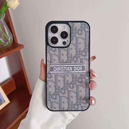 こじはる有名人 dior iphone 16ケース刺繍風