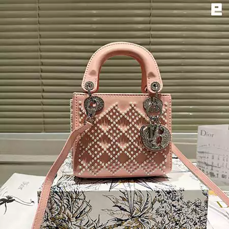 人気 レデイースパール カナージュ ラムスキン 40代Lady Dior ハンドバッグ ミニ