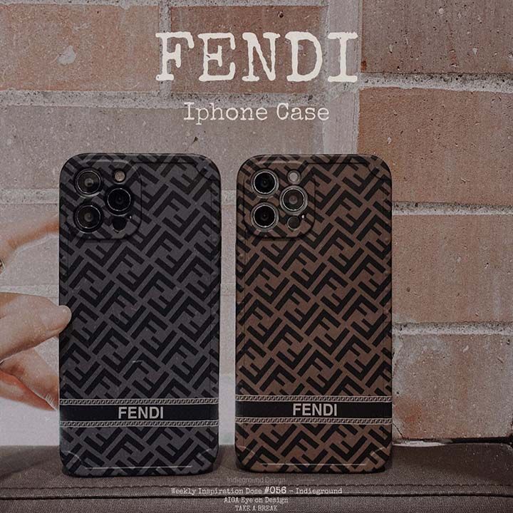 fendi フェンディ アイホン 15 proカバー