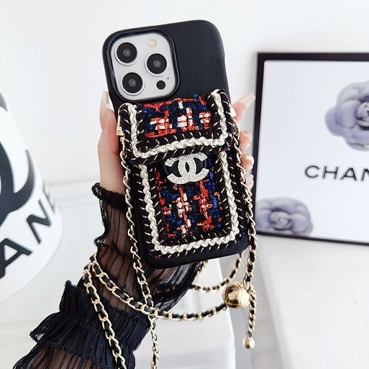  chanel   女性   iPhone   15  15 pro 背面にカード入れ付き ケース 