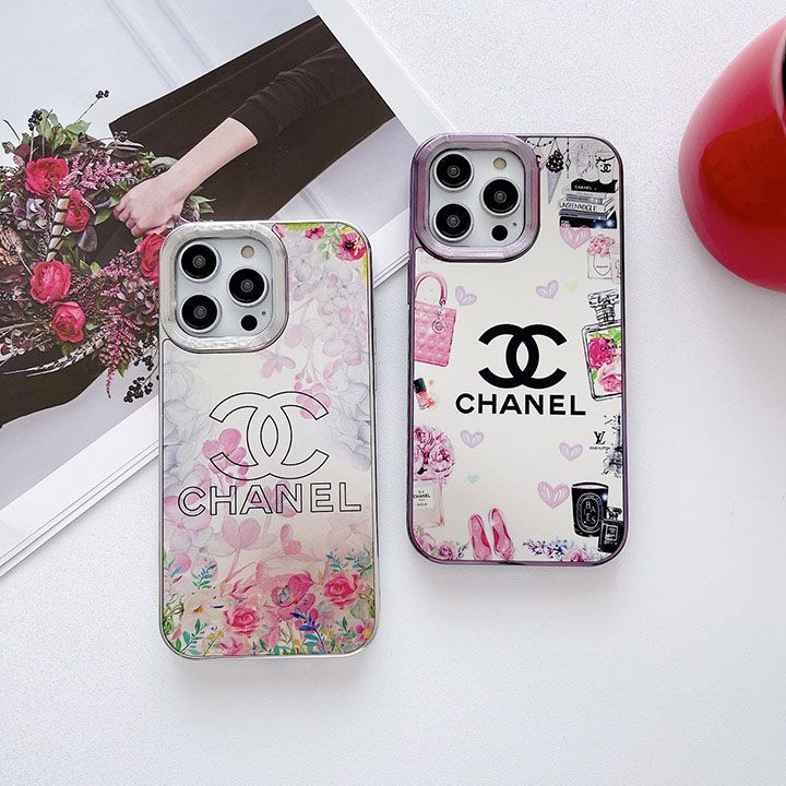 字母 chanel シャネル アイフォーン 15 スマホケース