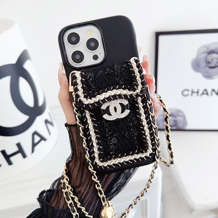  chanel   女性   iPhone   15  15 pro 背面にカード入れ付き ケース 