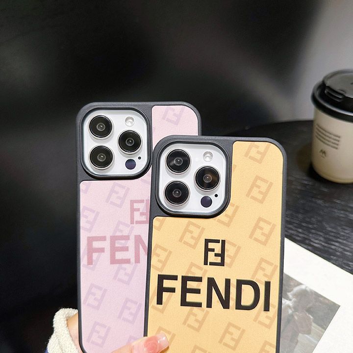 fendi 薄型 アイホン 15  pro カバー