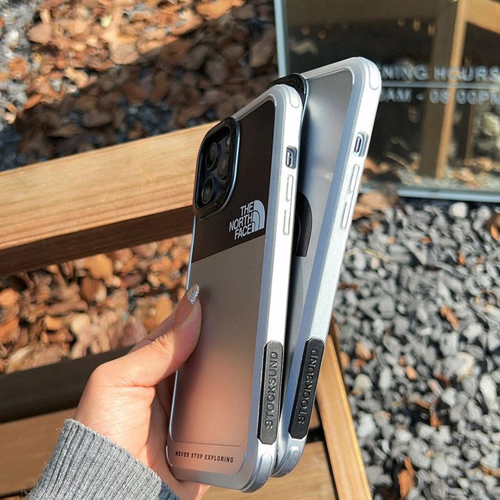 ハイブランドアイホン 12プロ  耐衝撃ノースフェイス，シンプル風 携帯 ケース壁紙  iPhone 15  the north face
