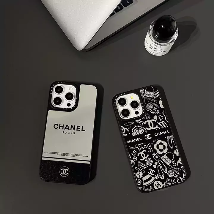 アイフォン 16 16 Pro カップル用ケース  シャネル ， Chanel  ミラーレス チャーミングなブラック  アイフォーン  スマホケース 