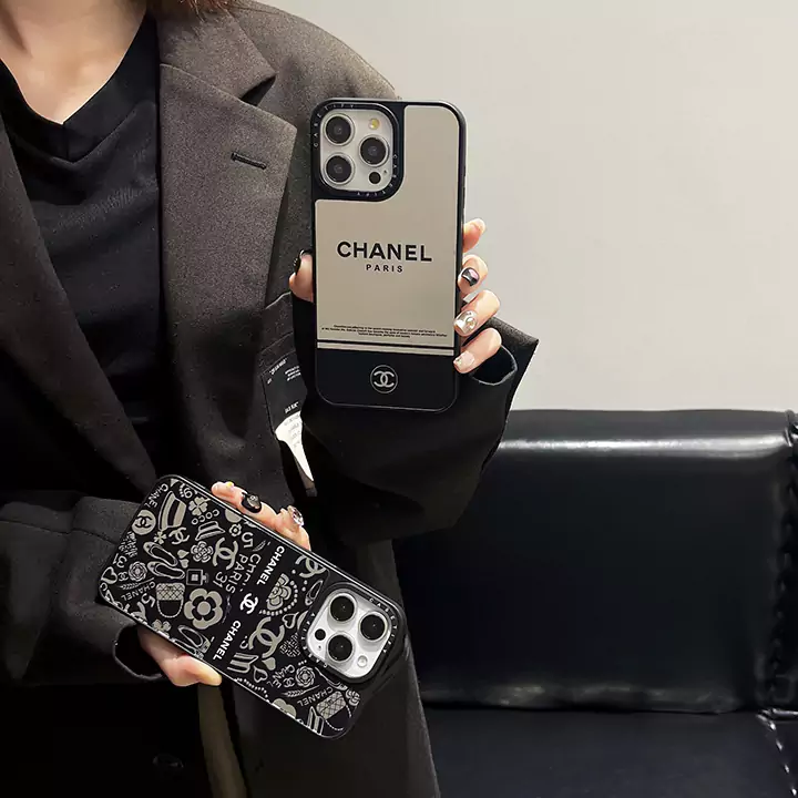 アイフォン 16 16 Pro カップル用ケース  シャネル ， Chanel  ミラーレス チャーミングなブラック  アイフォーン  スマホケース 