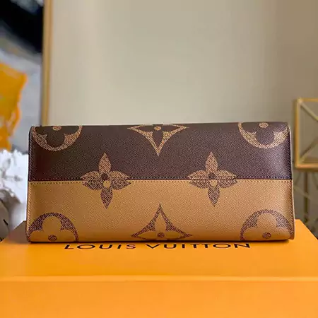 【日本限定】Vuitton 可愛い オンザゴー MM • モノグラム  トート バッグ レディース 安い コピー 