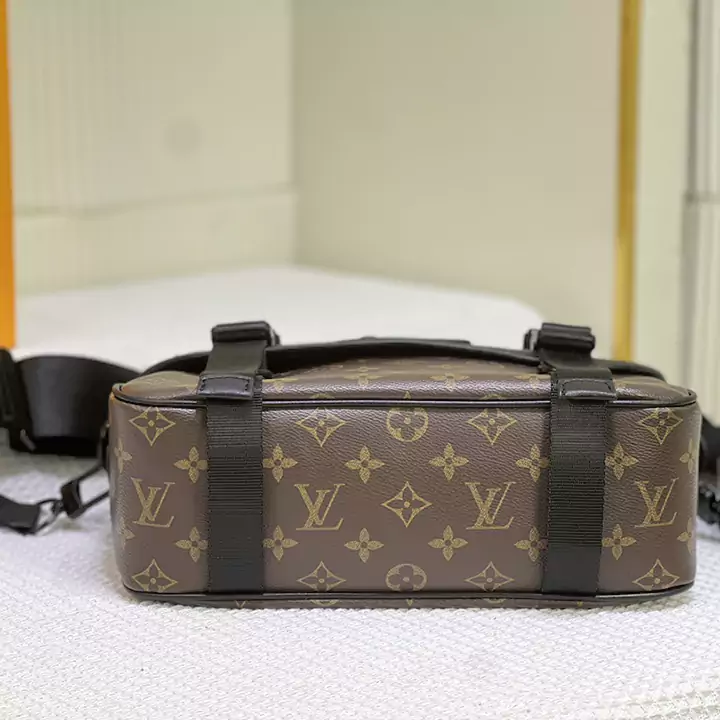   LV トレイル･メッセンジャー クロスボディ 値段