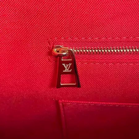 【日本限定】Vuitton 可愛い オンザゴー MM • モノグラム  トート バッグ レディース 安い コピー 