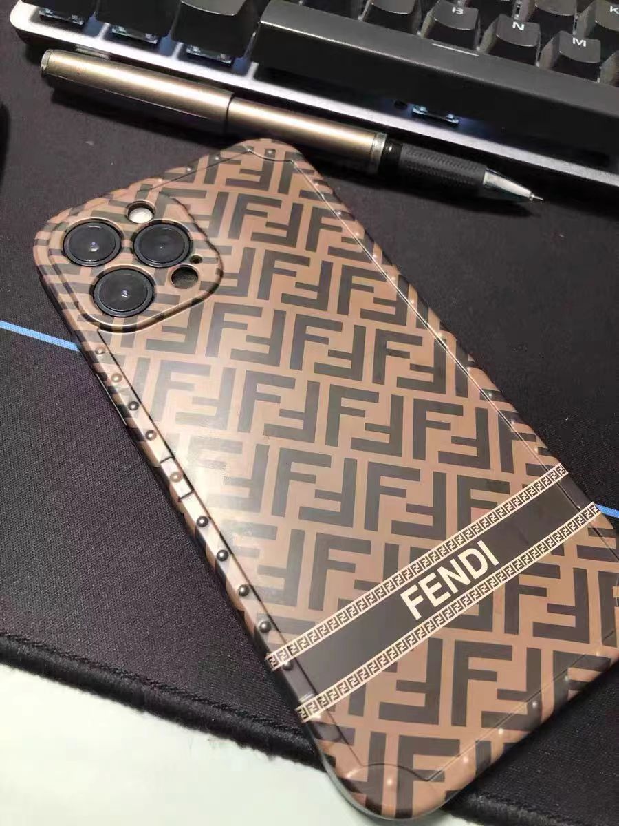 fendi  iPhone   ブランド  スマホケース